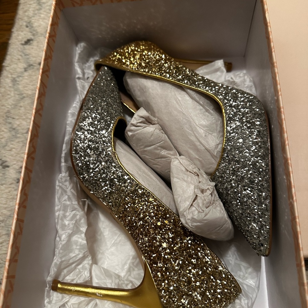 Badgley Mischcka embellished pumps - Picture 3 of 8
